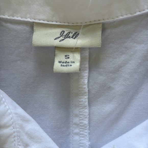 J. Jill White Cotton Button Down Shirt with Iridescent Mother of Pearl Buttons - Picture 4 of 11